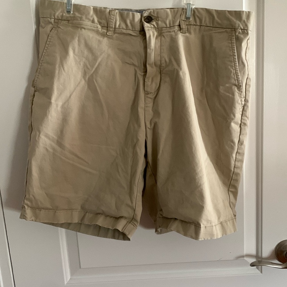 Tommy Hilfiger Khaki Cargo Shorts